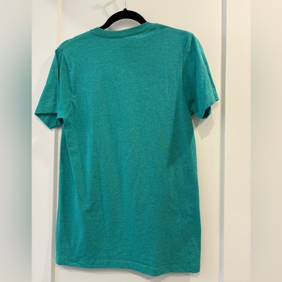 Teal Disney Peter Pan "I'm So Fly I Never Land" T-Shirt - Size Small - Picture 2 of 6